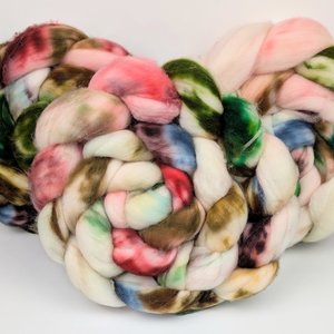 Hand Painted Top / Roving | Superwash 18.5 Micron Merino | Whispers Of Autumn