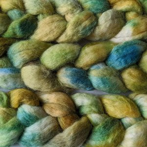 Hand Painted Top / Roving | Baby Alpaca | The Grinch
