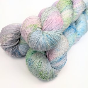 Hand Dyed / Painted Yarn | Lace Weight | Merino / Silk | Jellyfish