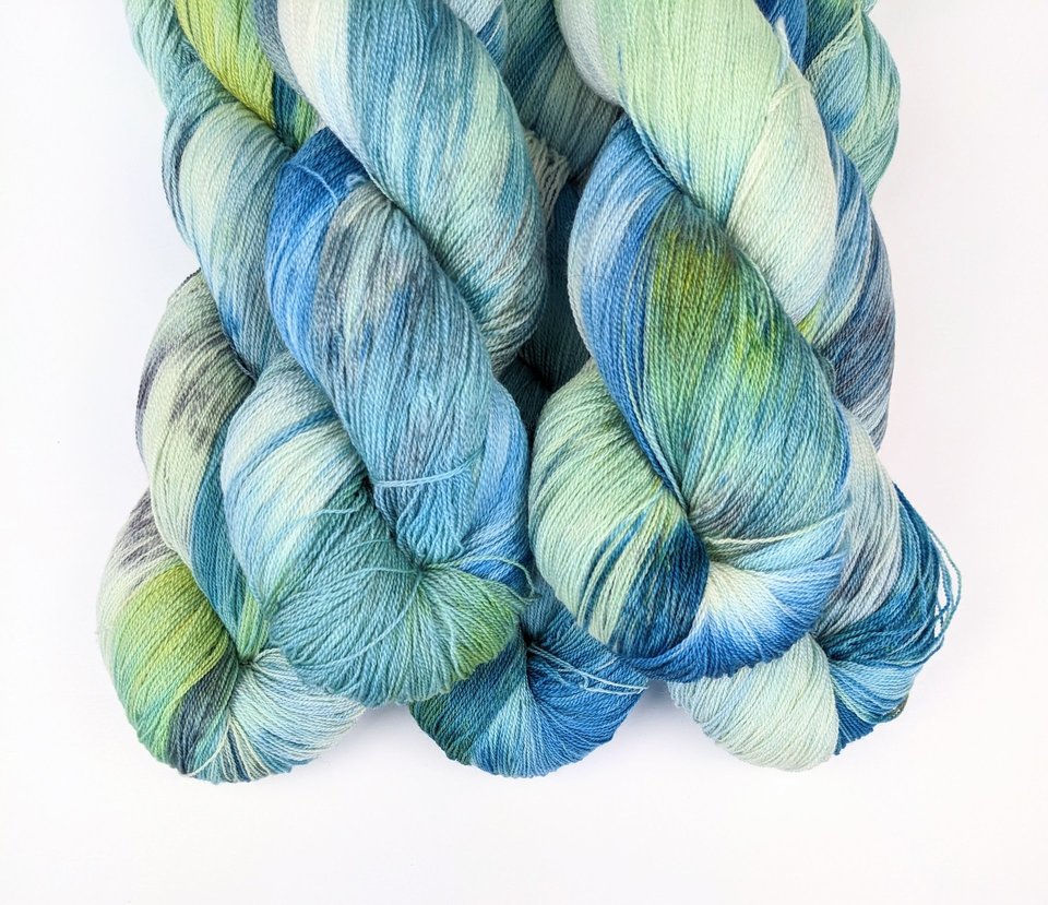 Hand Dyed / Painted Yarn | Lace Weight | Merino / Silk | Ocean Breeze