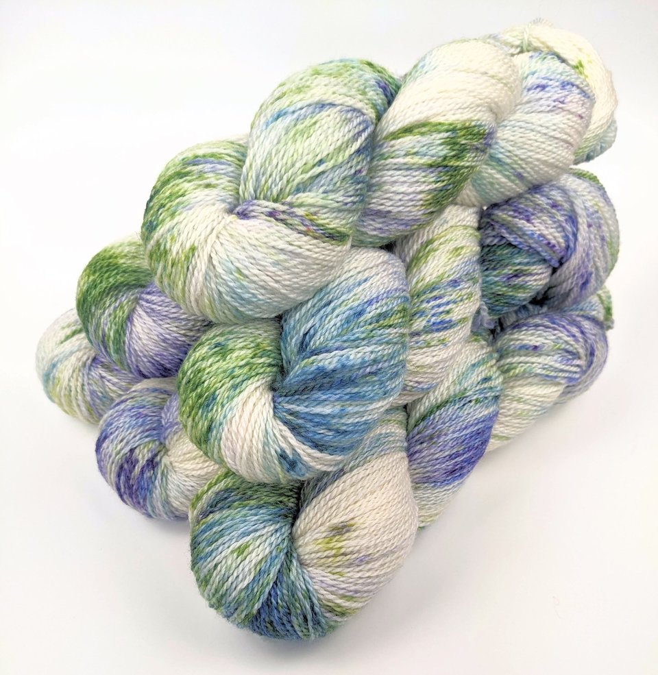Hand Dyed / Painted Yarn | Fingering Weight | SW Merino / Bamboo | Mystique