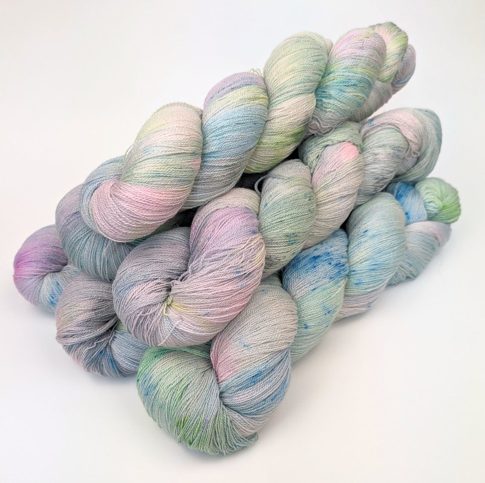 Hand Dyed / Painted Yarn | Lace Weight | Merino / Silk | Jellyfish