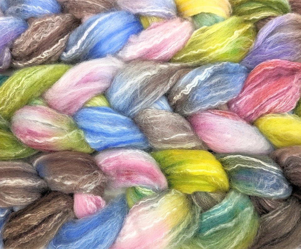 Hand Painted Top / Roving | Polwarth / Bamboo / Nylon | Carousel