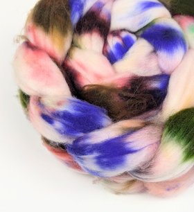 Hand Painted Top / Roving | Superwash 18.5 Micron Merino | Twilight Thicket