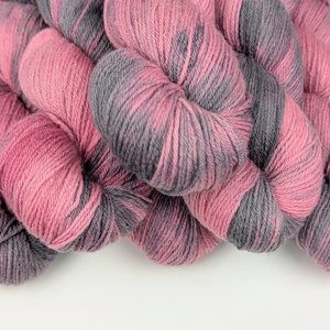 Hand Dyed / Painted Yarn | Fingering Weight | Merino / Camel | Blackberry
