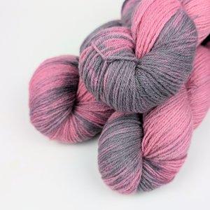 Hand Dyed / Painted Yarn | Fingering Weight | Merino / Camel | Blackberry