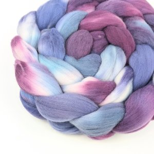 Hand Painted Top / Roving | Polwarth | Morning Glory