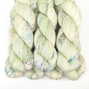 Hand Dyed / Painted Yarn | Fingering Weight |  SW Merino / Silk | Minty