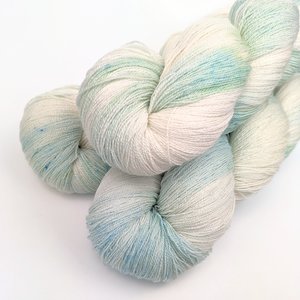 Hand Dyed / Painted Yarn | Lace Weight | Merino / Silk | Hint Of Mint