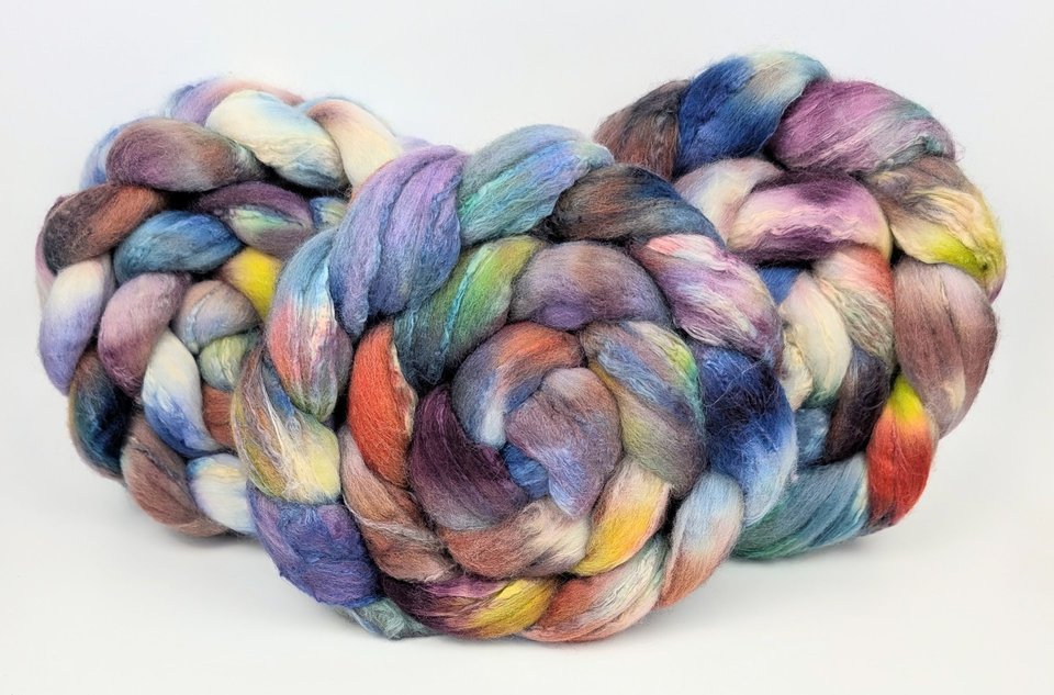 Hand Painted Top / Roving | Merino / Soy | Into The Abyss