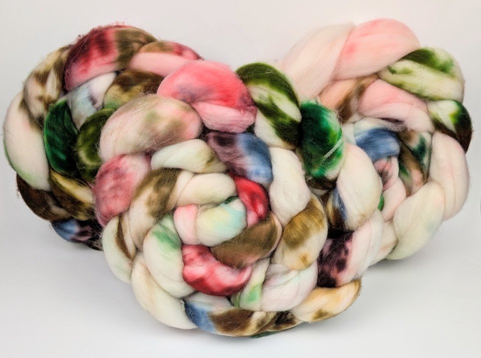 Hand Painted Top / Roving | Superwash 18.5 Micron Merino | Whispers Of Autumn