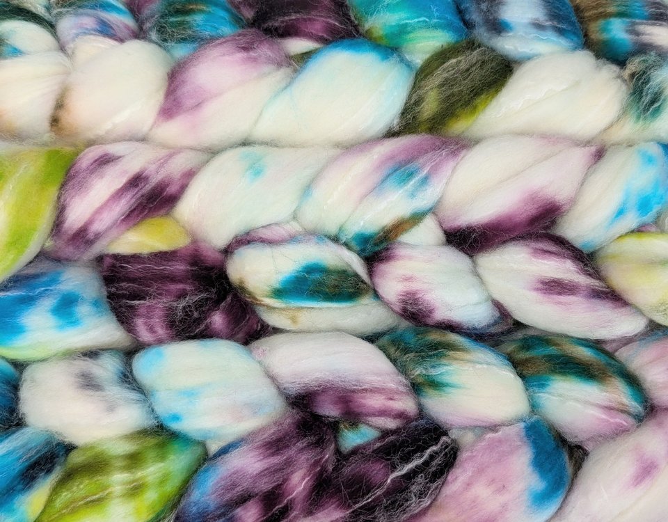 Hand Painted Top / Roving | SW Merino / Bamboo / Nylon | Esmeralda