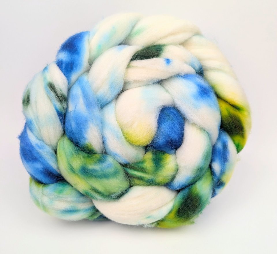 Hand Painted Top / Roving | Advent Day 12 | Superwash Merino | Meadow Lily