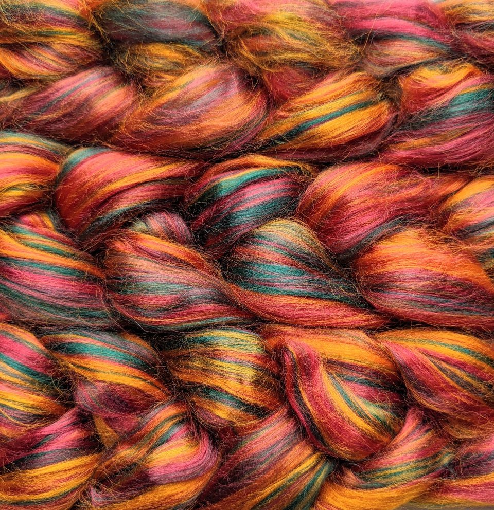 Blended Roving / Combed Top | Bamboo | Dragon's Breath