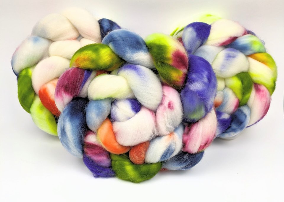 Hand Painted Top / Roving | Superwash 18.5 Micron Merino | Splat