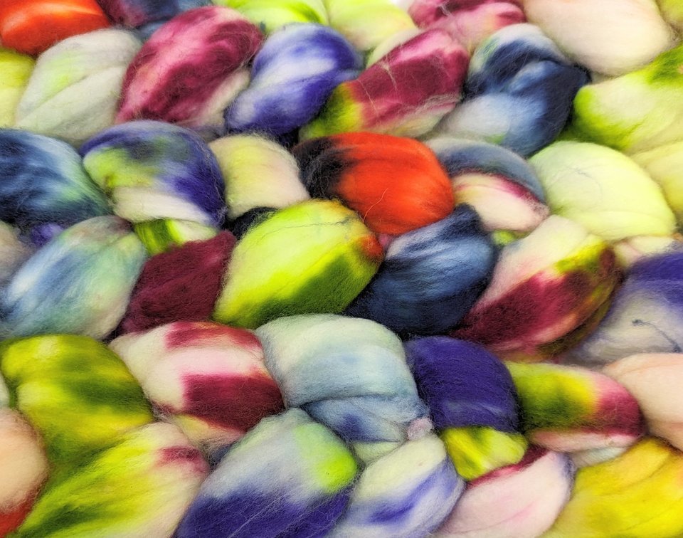 Hand Painted Top / Roving | Superwash 18.5 Micron Merino | Splat