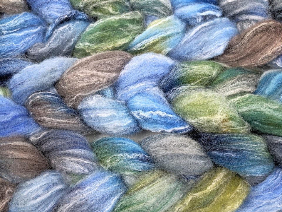 Hand Painted Top / Roving | Polwarth / Bamboo / Nylon | Riverbend