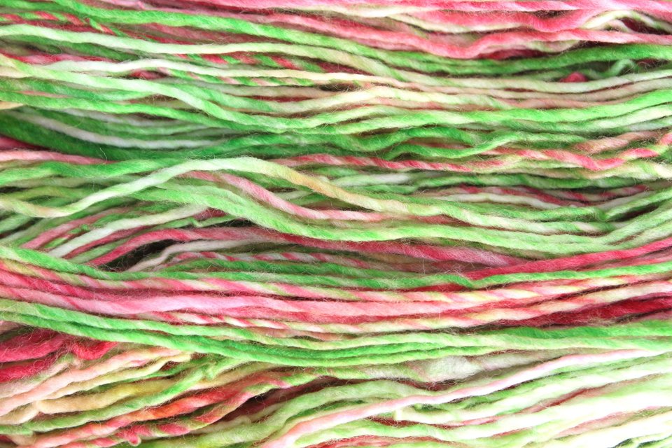 Handspun Yarn | Single Ply | Superwash BFL | Watermelon Ice