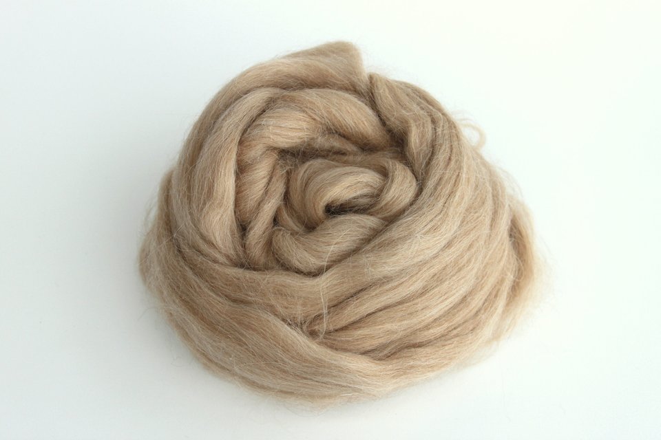 Fawn Baby Alpaca - Undyed Combed Top - Natural Roving - Spinning Fiber