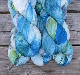 Hand Dyed / Painted Yarn | Lace Weight | Merino / Silk | Ocean Breeze