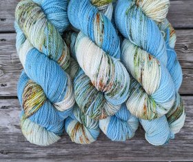 Hand Dyed / Painted Yarn | Fingering Weight | Merino / Nylon / Stellina | Mirage