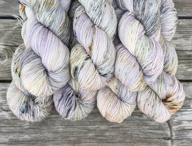 Hand Dyed / Painted Yarn | Fingering Weight | SW Merino / Nylon | Abalone