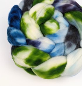 Hand Painted Top / Roving | Superwash 18.5 Micron Merino | Heaven And Earth