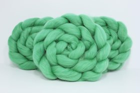 Commercially Dyed Roving | Corriedale | Green